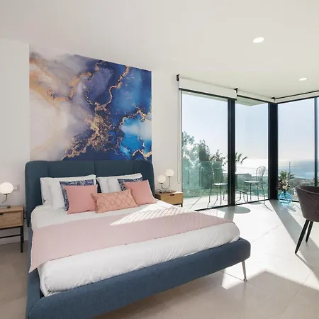 别墅 200m² New F With Private, Heated Pool And Amazing Ocean View.