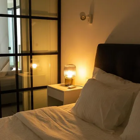 200m² New F With Private, Heated Pool And Amazing Ocean View. 阿德耶