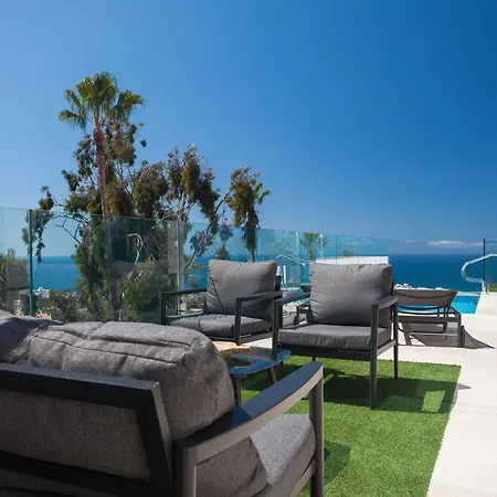 200m² New F With Private, Heated Pool And Amazing Ocean View.