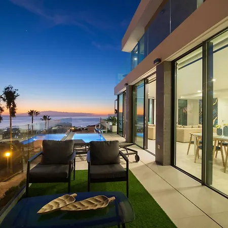 200m² New F With Private, Heated Pool And Amazing Ocean View. *