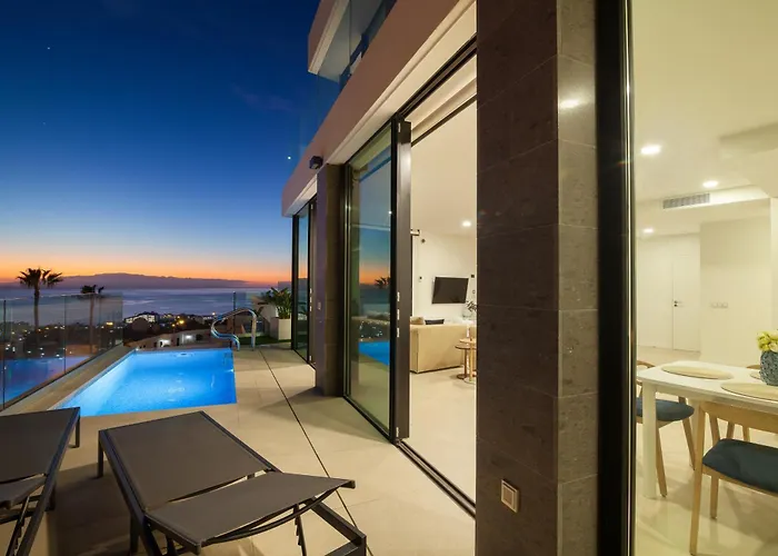 200m² New F With Private, Heated Pool And Amazing Ocean View. ヴィラ アデヘ