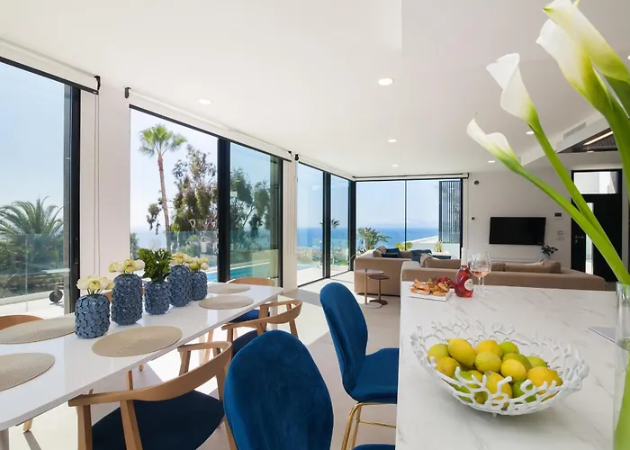 ヴィラ 200m² New F With Private, Heated Pool And Amazing Ocean View. *