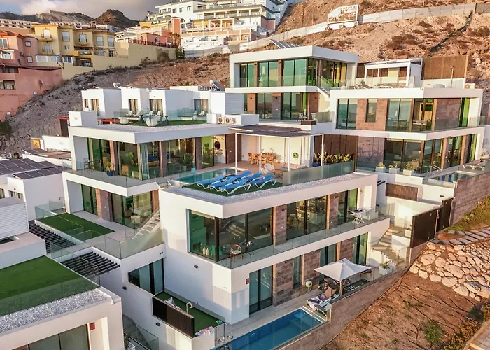 200m² New F With Private, Heated Pool And Amazing Ocean View. *